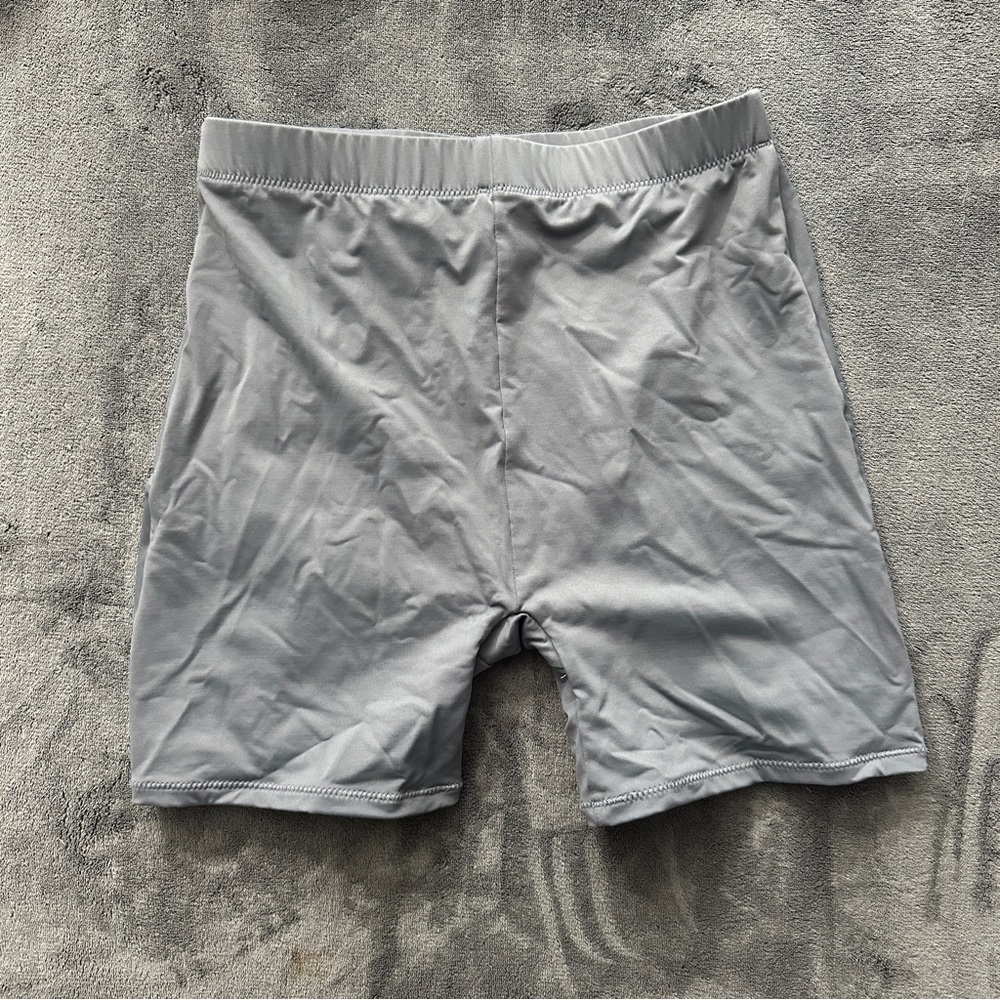 Skims mid waist short swim shorts size S. I’m gunmetal Never worn